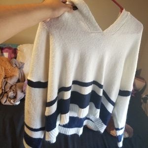 Classic used 2 times sweater pretty and warm
